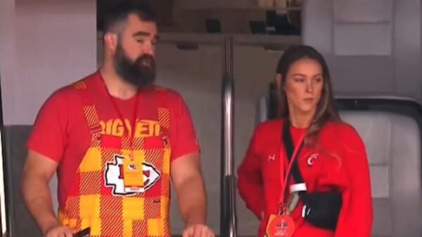 Jason Kelce and his wife Kylie in Chiefs colors