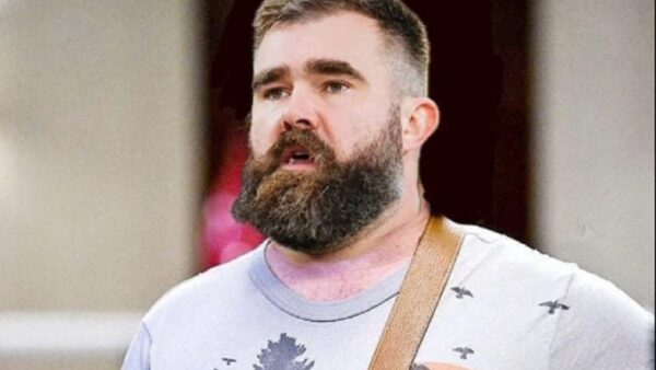 Jason Kelce looking like Alan from the Hangover