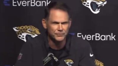 Trent Baalke at a press conference