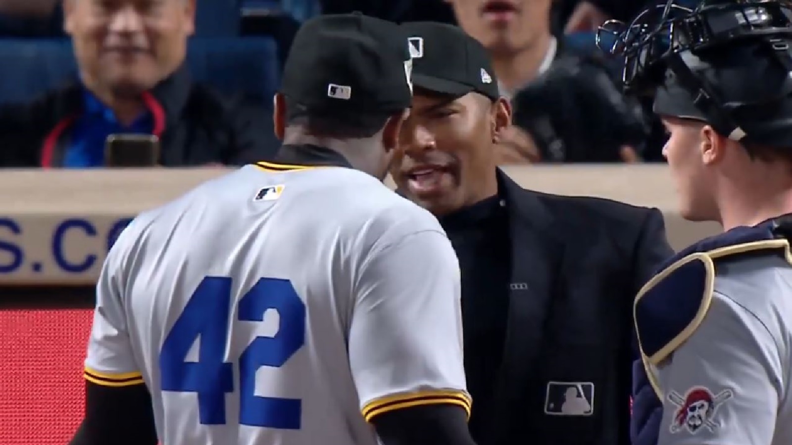 Aroldis Chapman arguing with an umpire