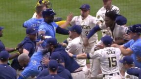Brawl breaks out between Brewers, Rays