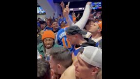 Knicks fans chanting at Wells Fargo Center
