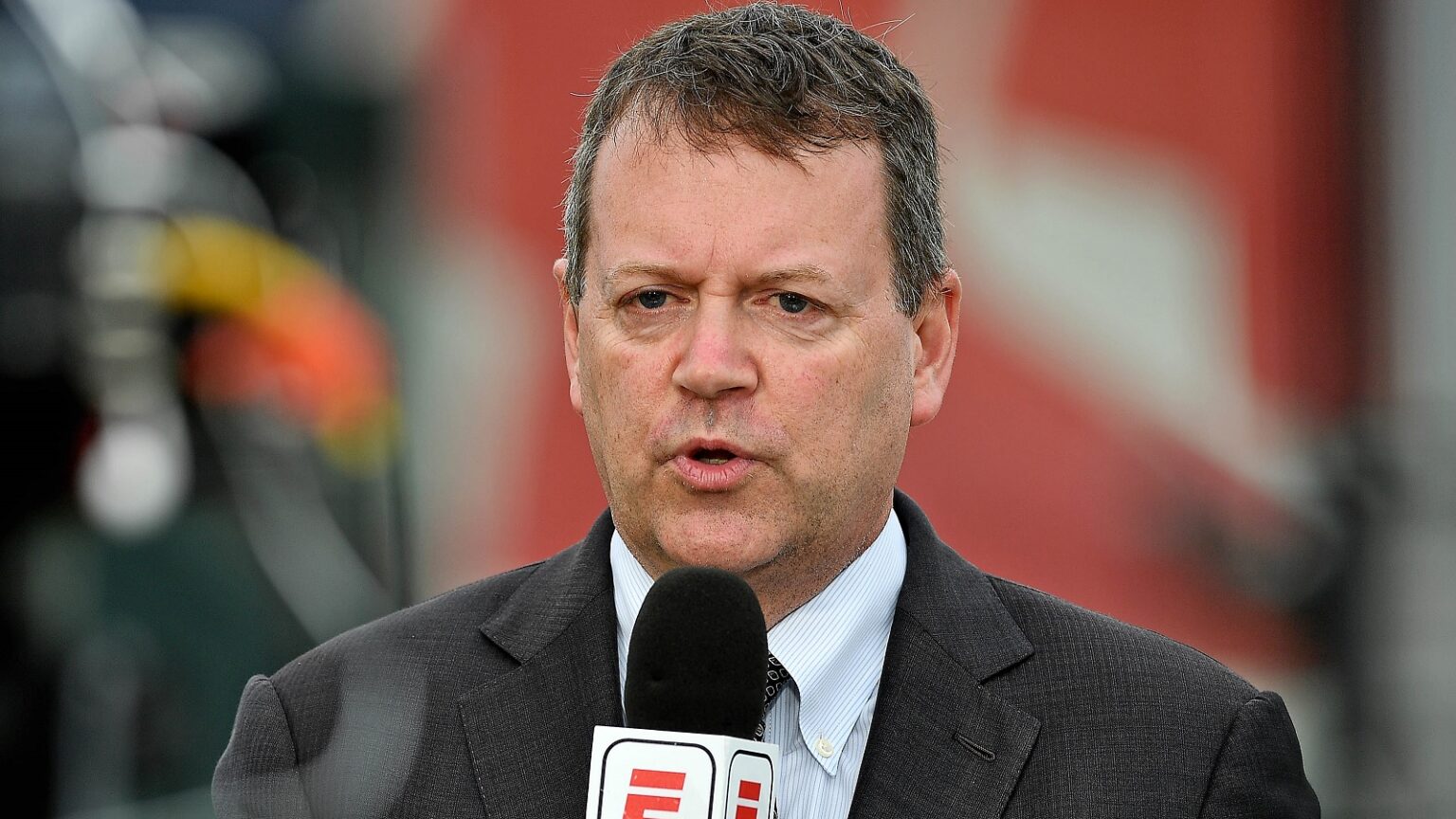 ESPN Reporter Buster Olney Causes Social Media Frenzy After Being Hacked Espn reporter buster olney causes social media frenzy after being hacked