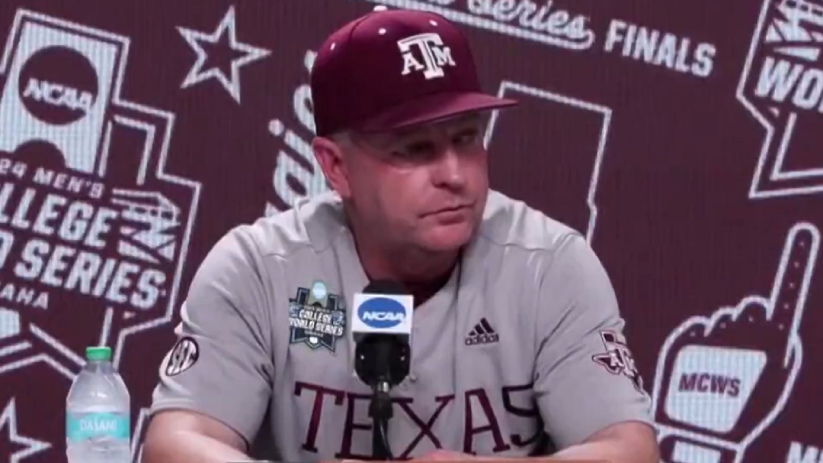 Texas A&M coach upset with reporter over question about Texas job