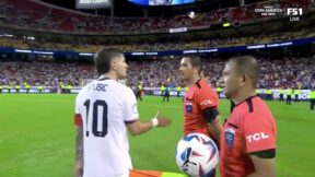 Christian Pulisic pointing at FIFA referee Kevin Ortega after USMNT match against Uruguay