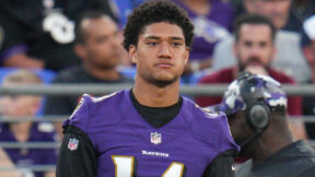 Kyle Hamilton in a Ravens uniform with his helmet off