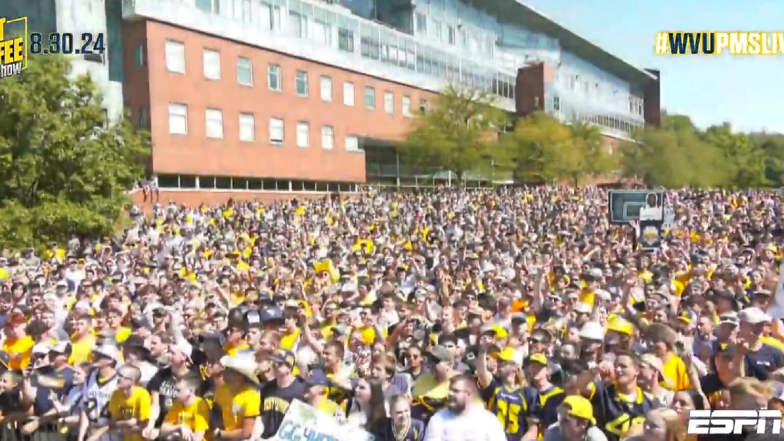 Pat McAfee draws massive crowd for his live show in West Virginia