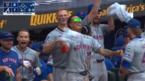 Mets players celebrate