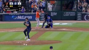 Orioles star Gunnar Henderson at the plate against the Tigers