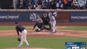 Enrique Hernandez swings