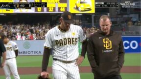 Joe Musgrove leaving with a trainer