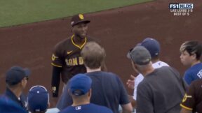 Padres outfielder Jurickson Profar teasing Dodgers fans