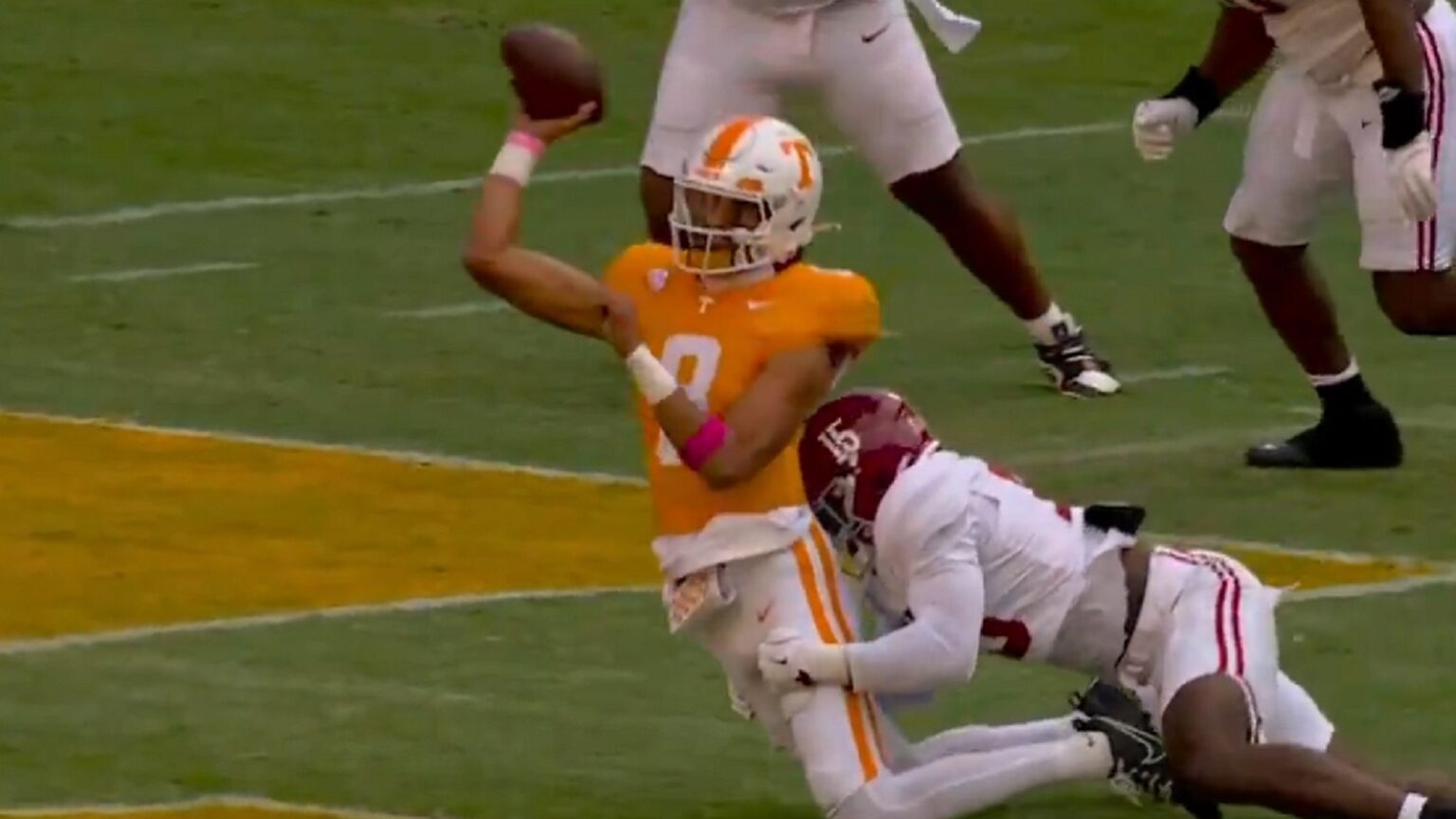 Tennessee QB Nico Iamaleava Dealing With Hip Injury Against Alabama