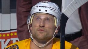 Steven Stamkos looks up