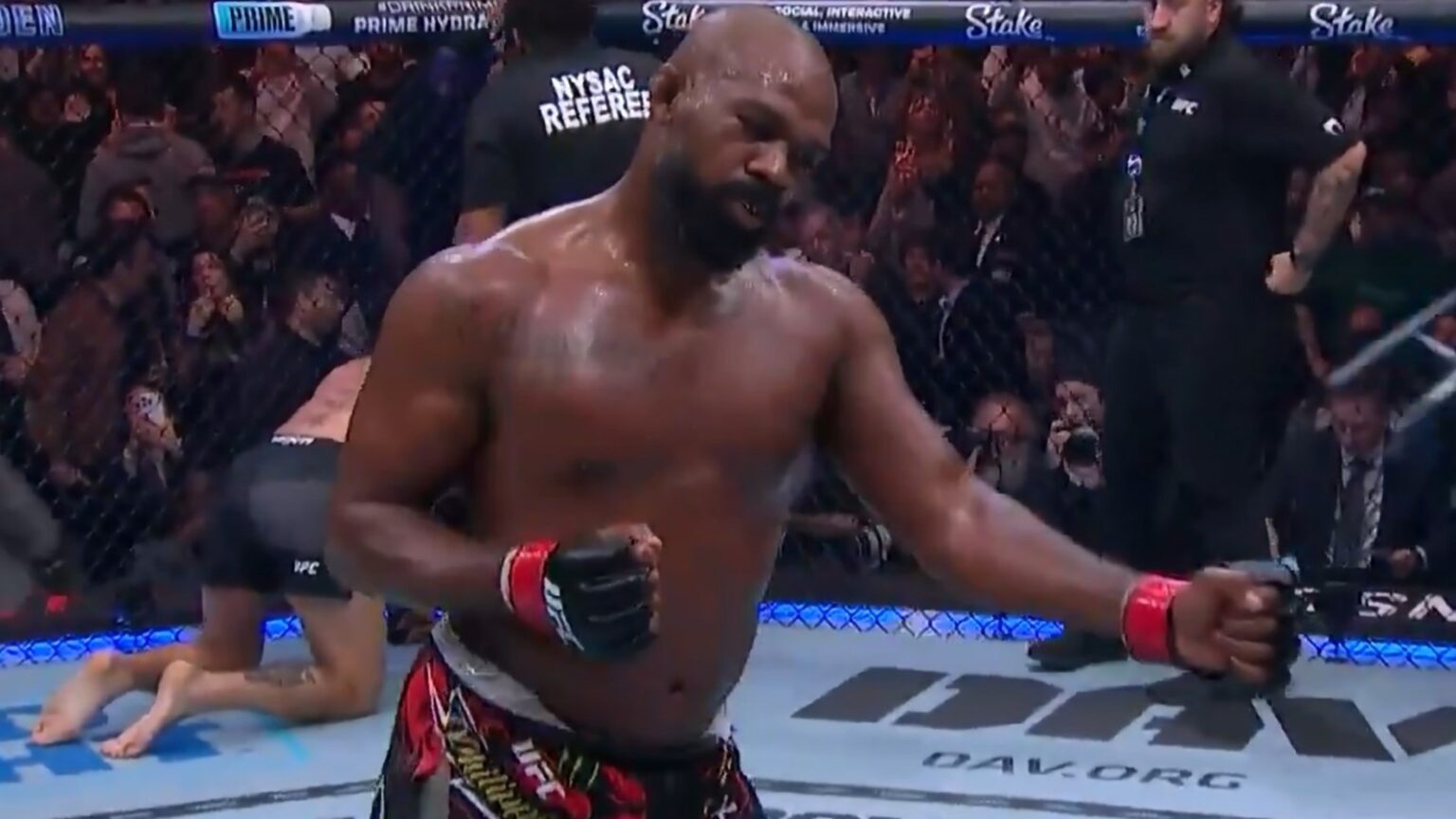 Jon Jones does Donald Trump dance after beating Stipe Miocic at UFC 309