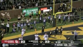 Missouri scoring a touchdown against Oklahoma