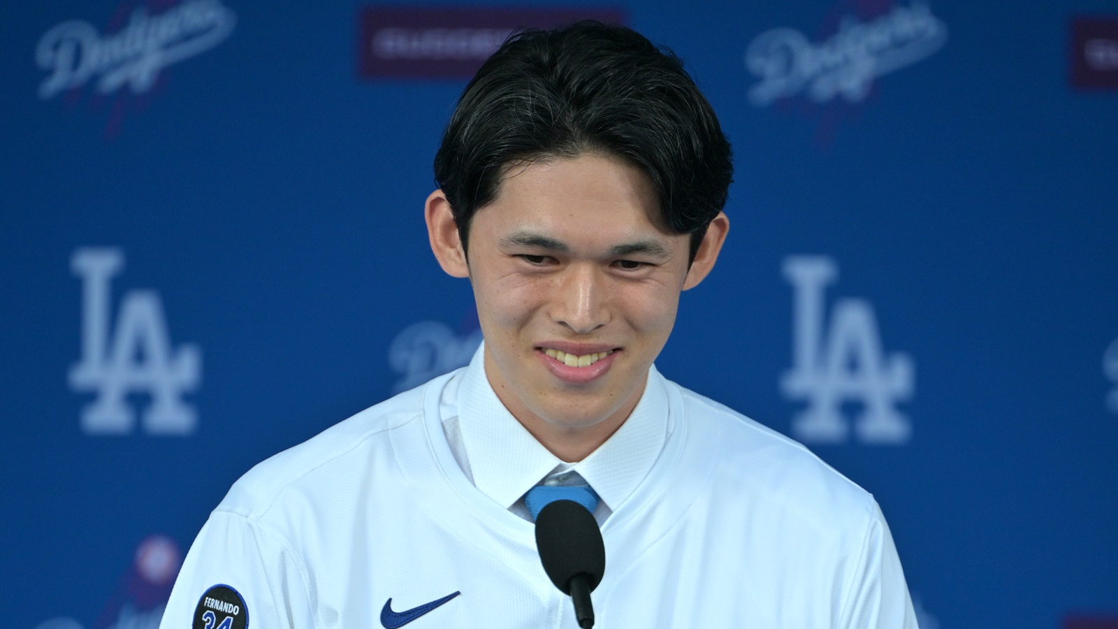 Roki Sasaki at his Dodgers press conference