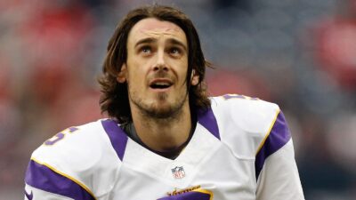 Chris Kluwe in pads