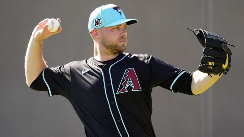 Corbin Burnes throwing for the Diamondbacks