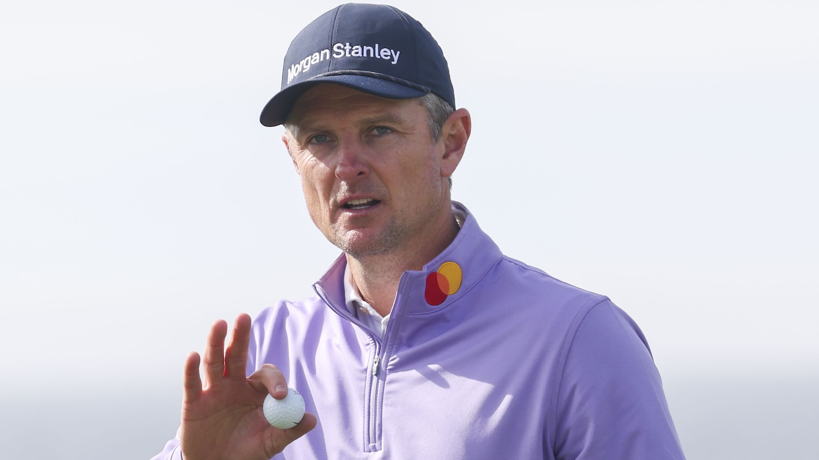 Justin Rose acknowledges the crowd