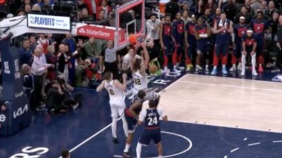 Aaron Gordon dunking during Game 4 of Nuggets-Clippers