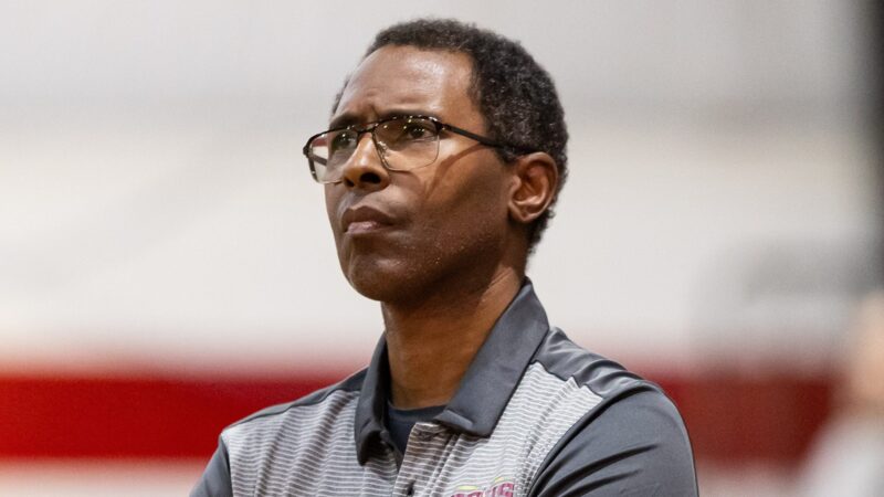 Charlie Ward coaching a basketball team