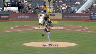 Oneil Cruz blasts a home run