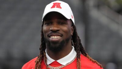 CJ Mosely looks on at the Pro Bowl