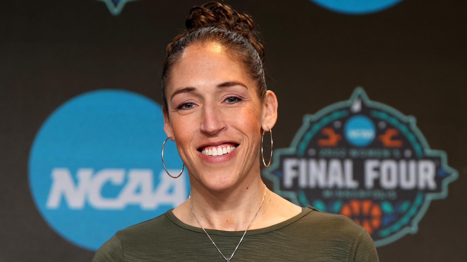 Rebecca Lobo at a press conference