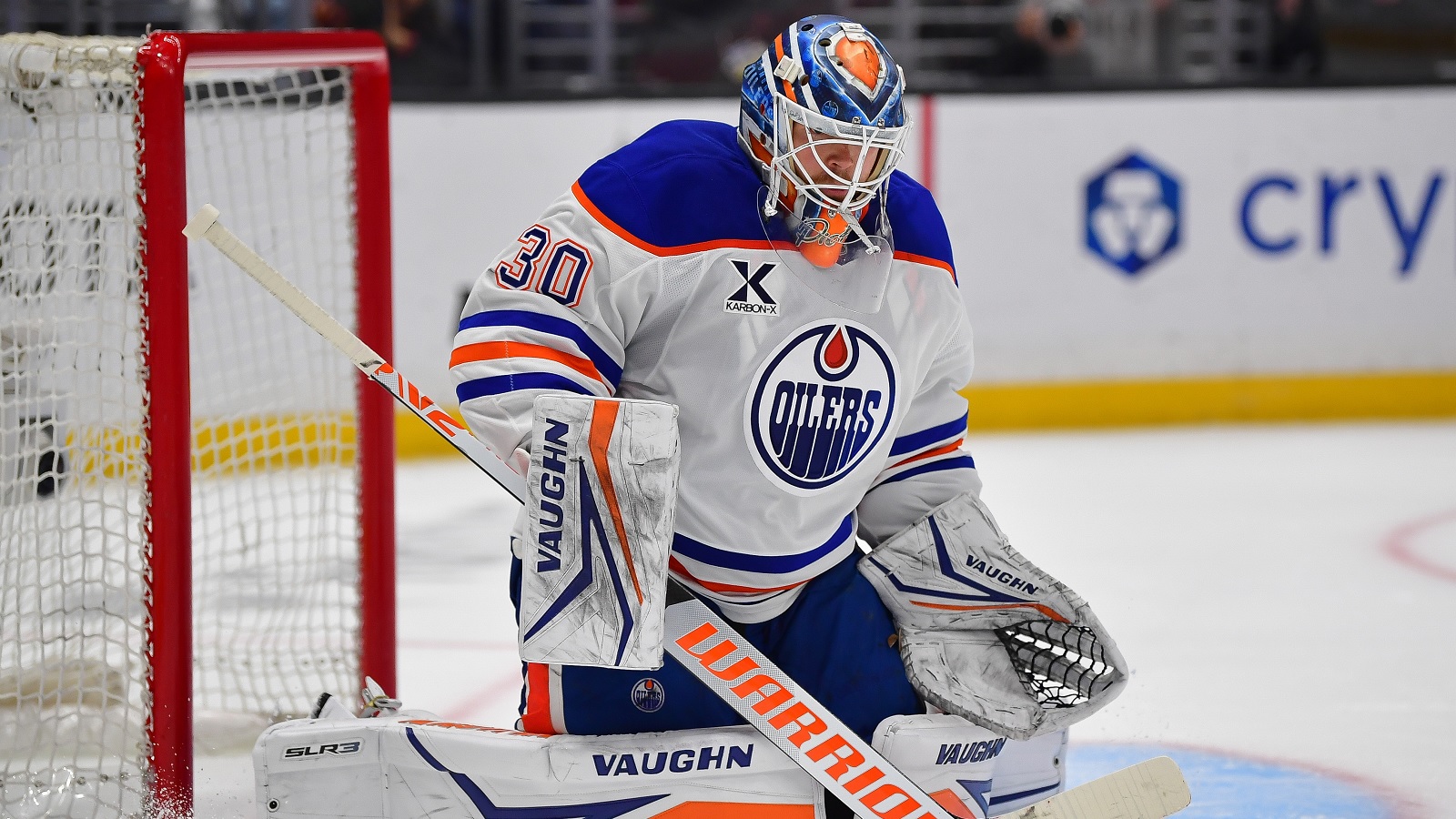 Calvin Pickard in net