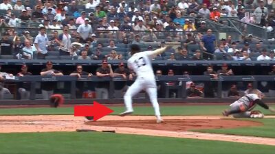 Jazz Chisholm losing his shoe