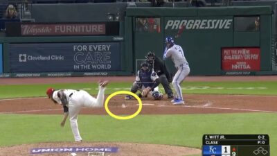 Emmanuel Clase throws a wild pitch