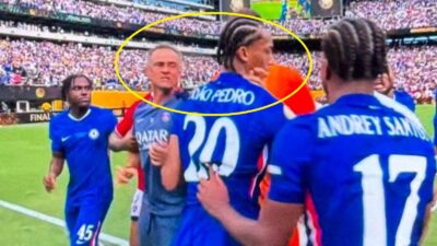 Luis Enrique grabbing by Joao Pedro by the throat