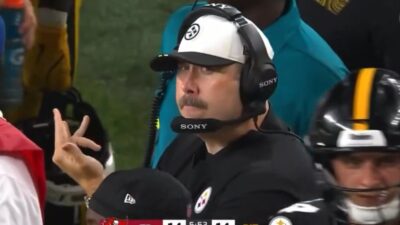 Arthur Smith gesturing with his hand