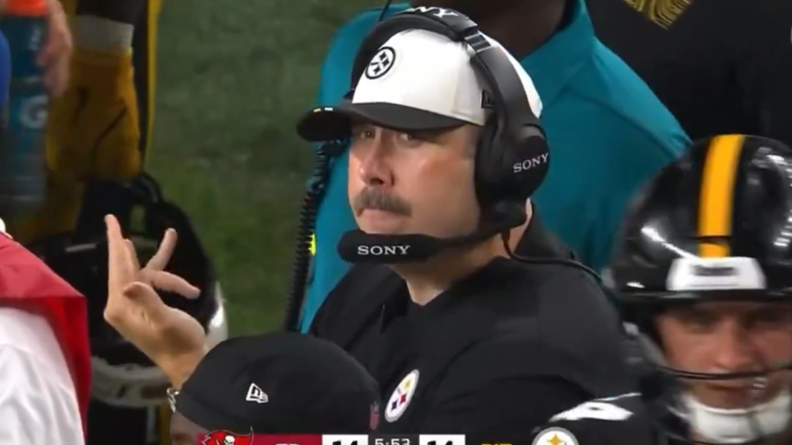 Arthur Smith gesturing with his hand