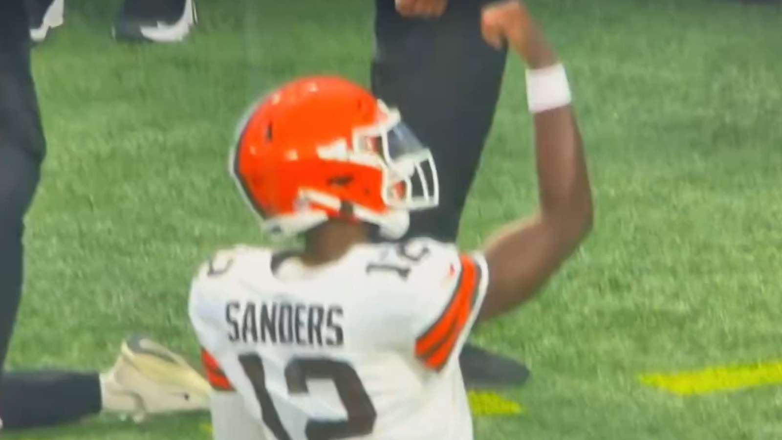 Shedeur Sanders celebrating