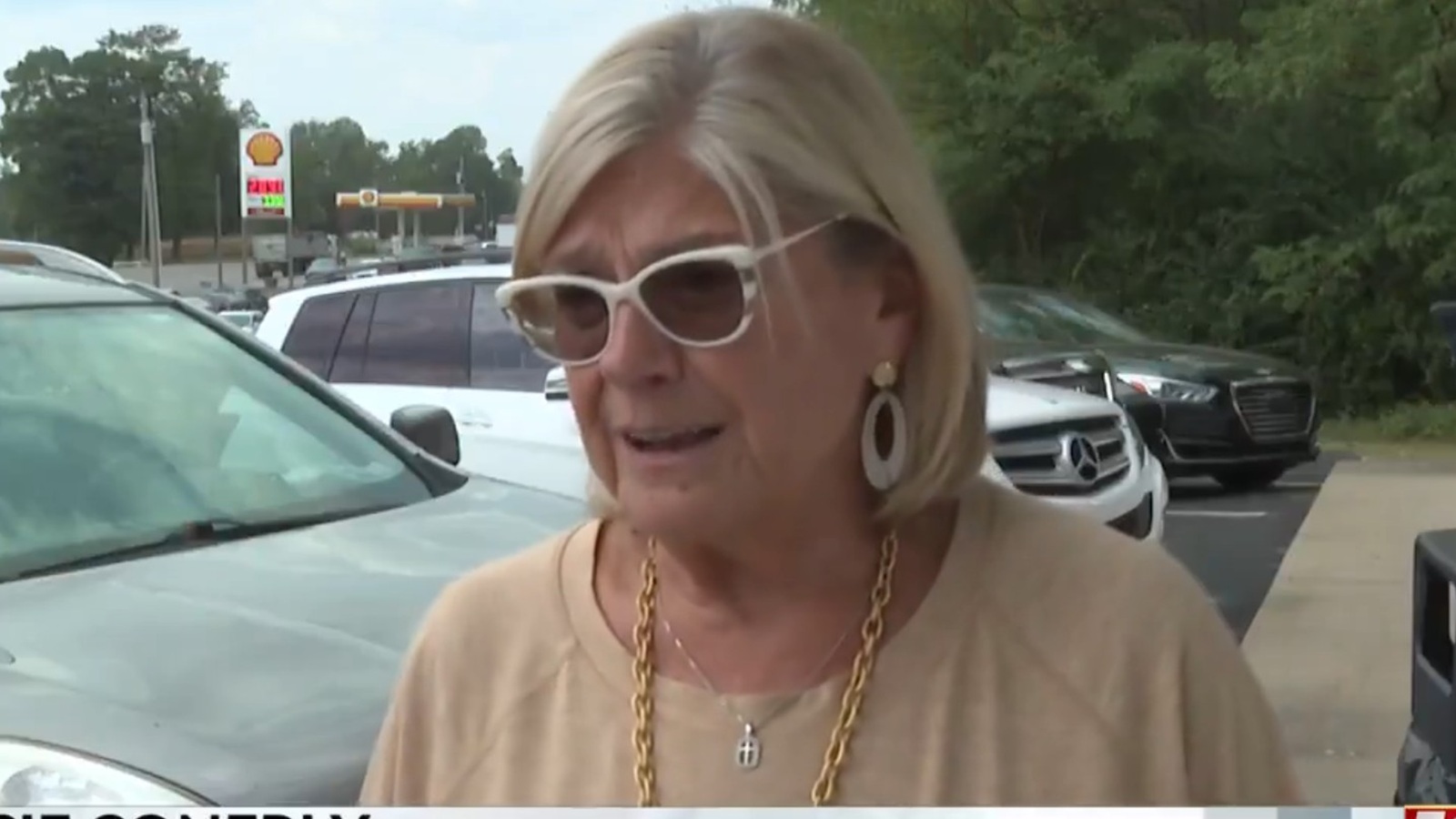 An Alabama fan giving an interview