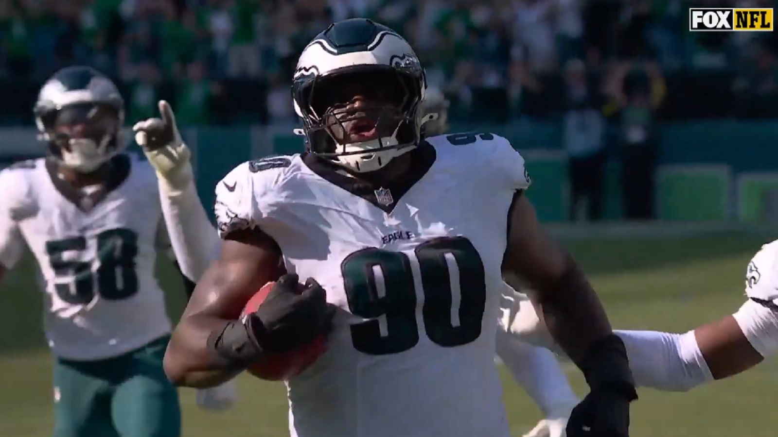 Jordan Davis holds the ball