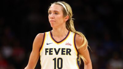Lexie Hull in her Fever uniform