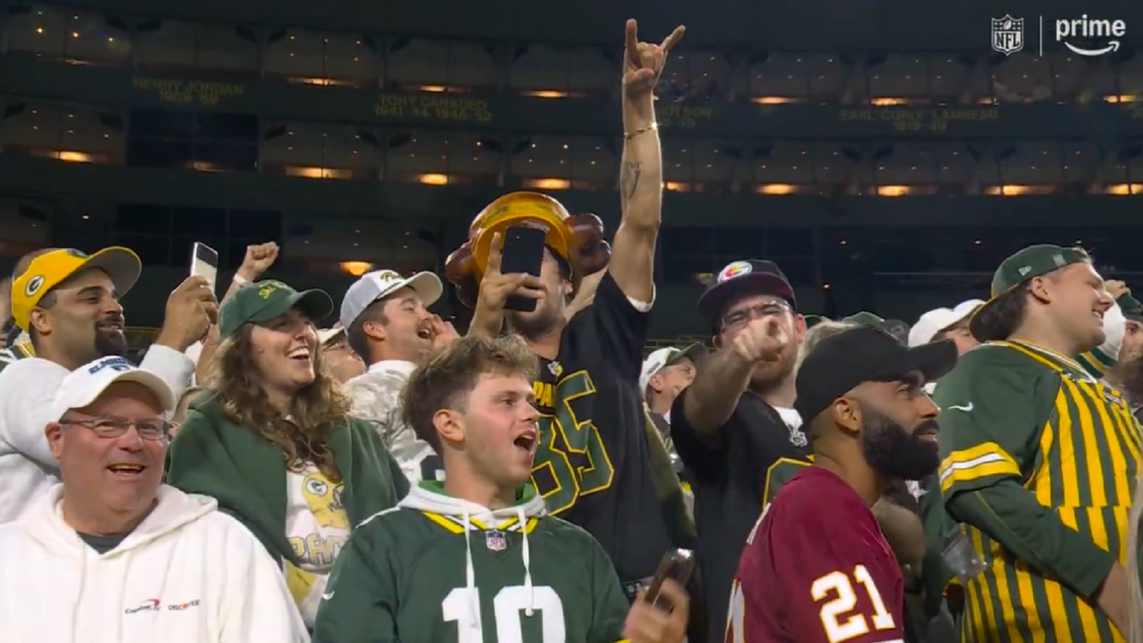 Packers fans cheering