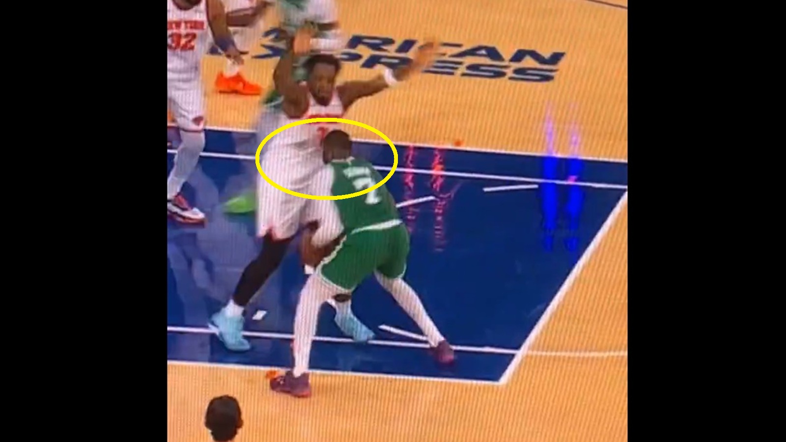 Jaylen Brown driving to the basket