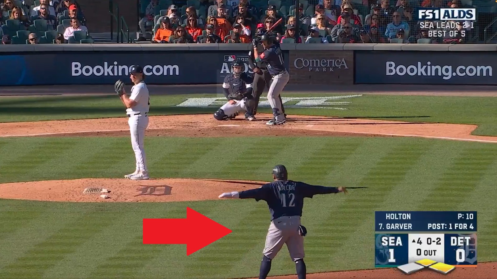 Josh Naylor stealing signs