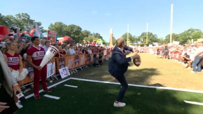 Kirk Herbstreit making a $300,000 throw