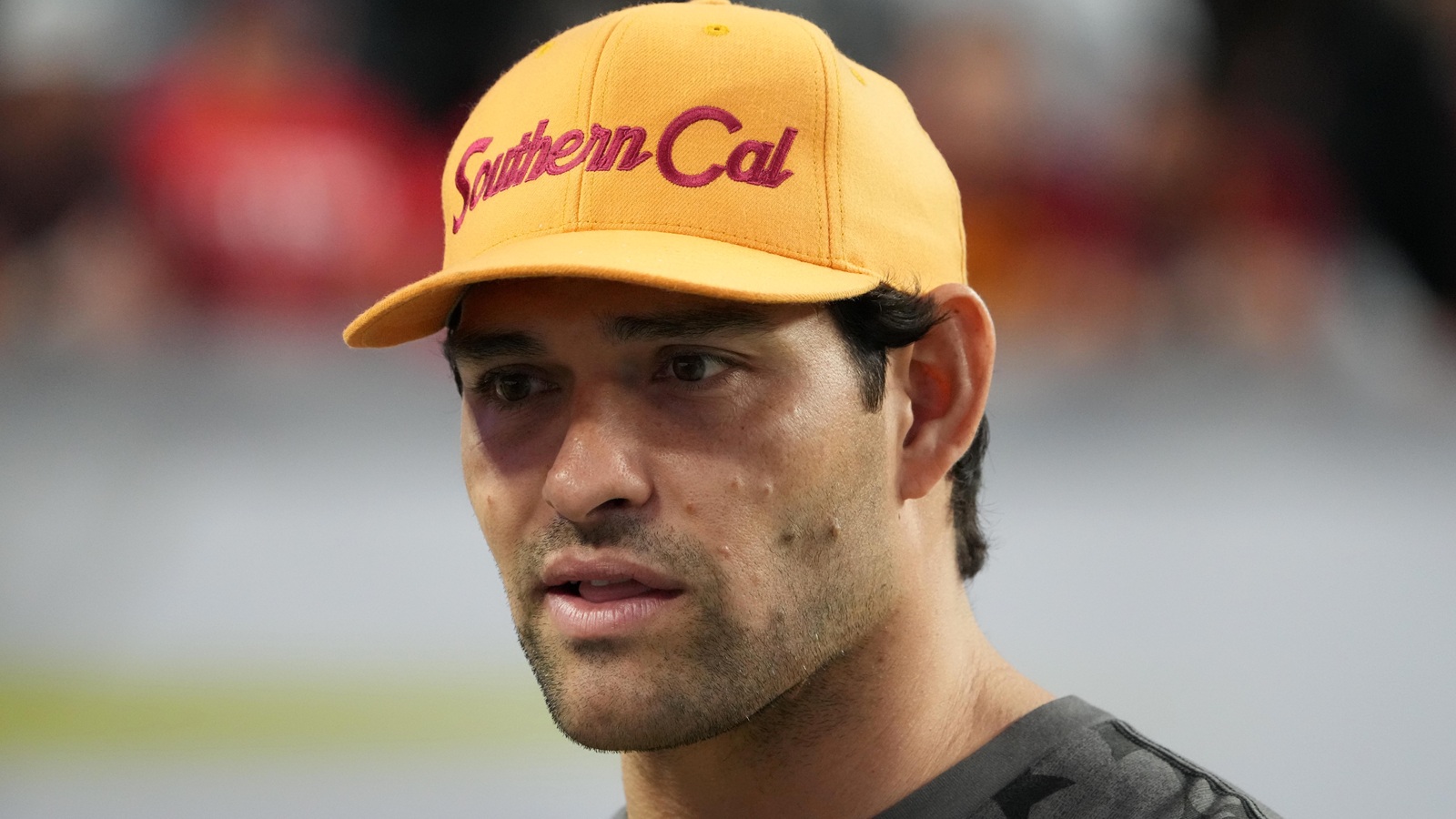 Mark Sanchez wearing a USC cap