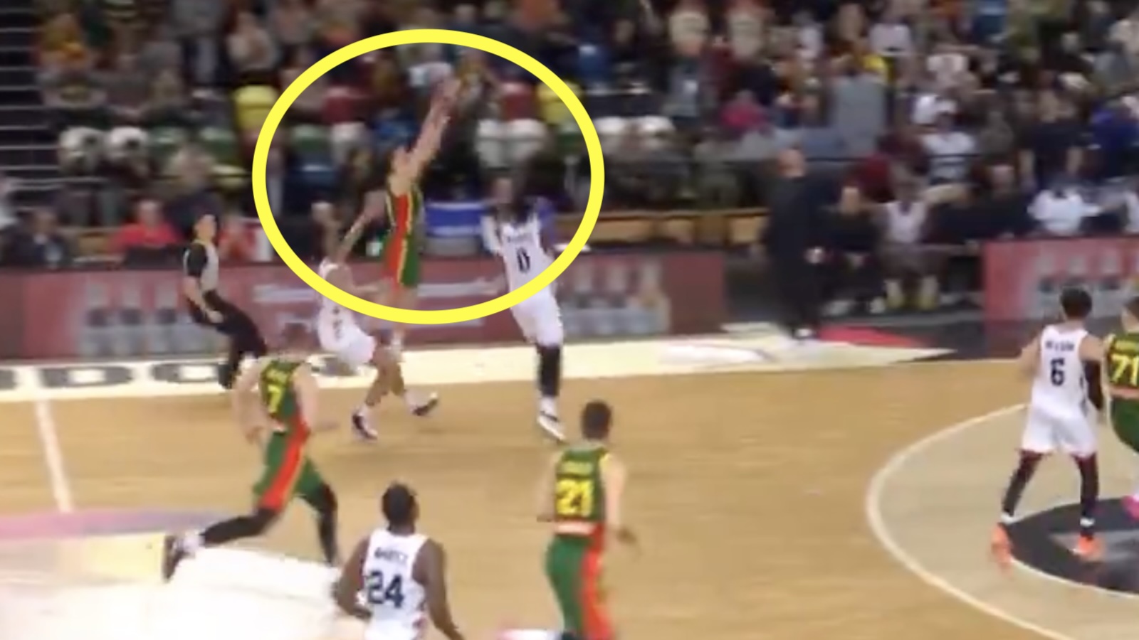 Ignas Sargiūnas hits a buzzer beater