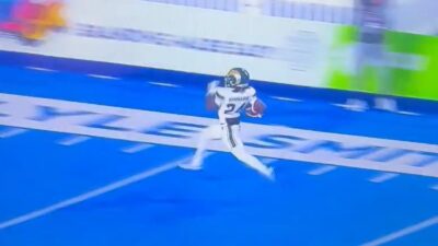 Javion Kinnard taunting flag