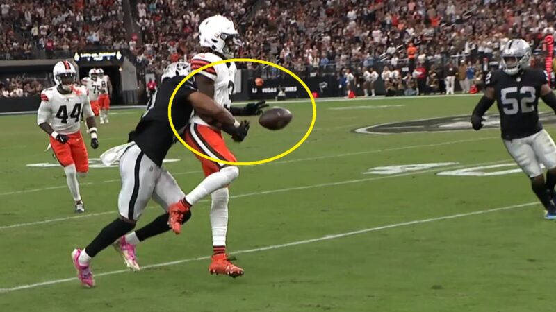 Jerry Jeudy fumbling the ball