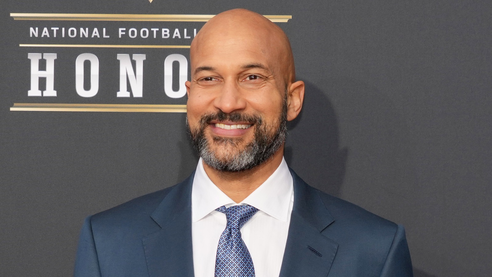 Keegan-Michael Key posing on a red carpet