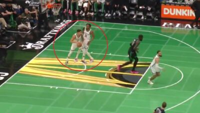 Nets players next to each other