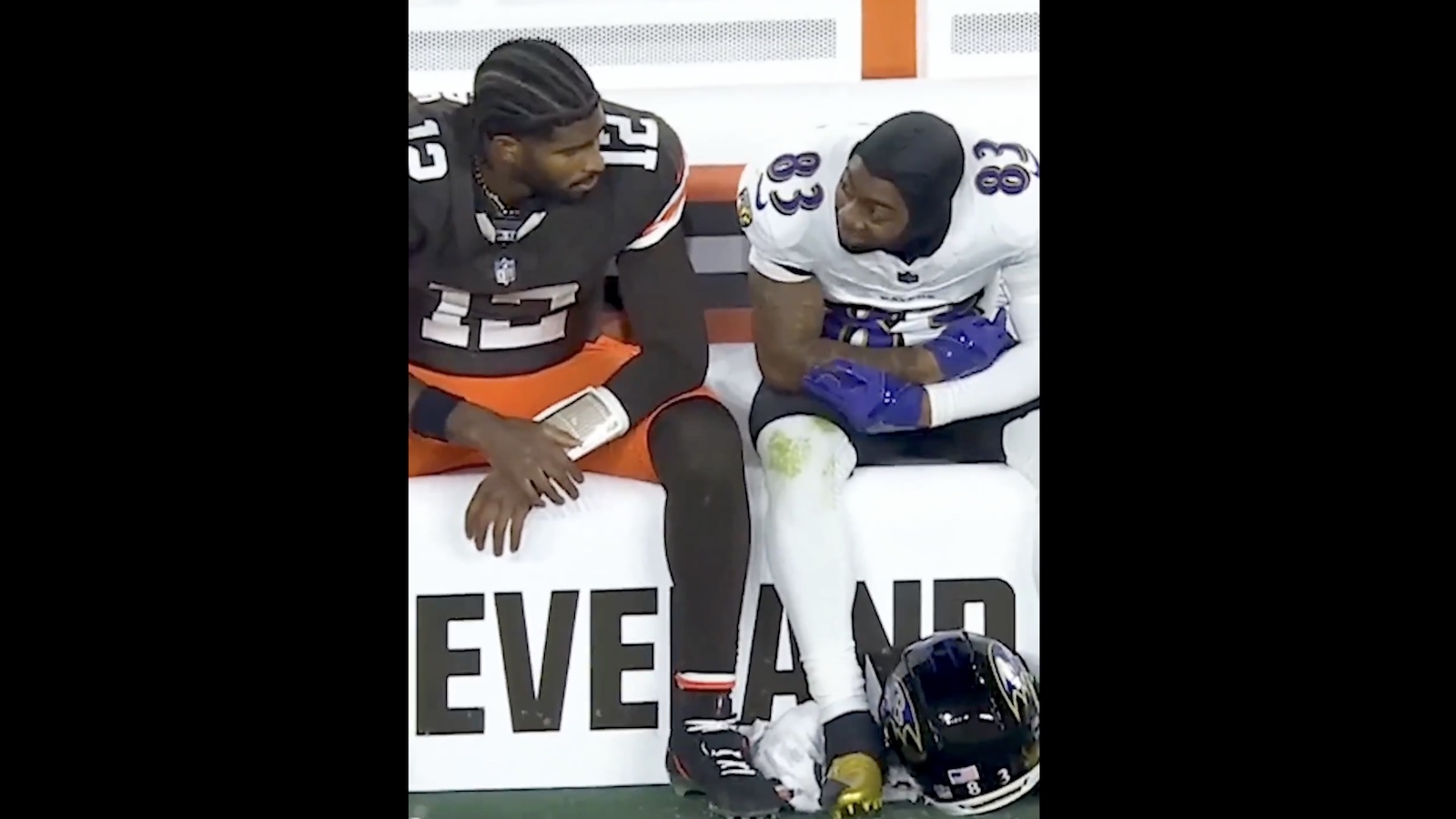 Browns QB Shedeur Sanders talking to Ravens wide receiver LaJohntay Wester